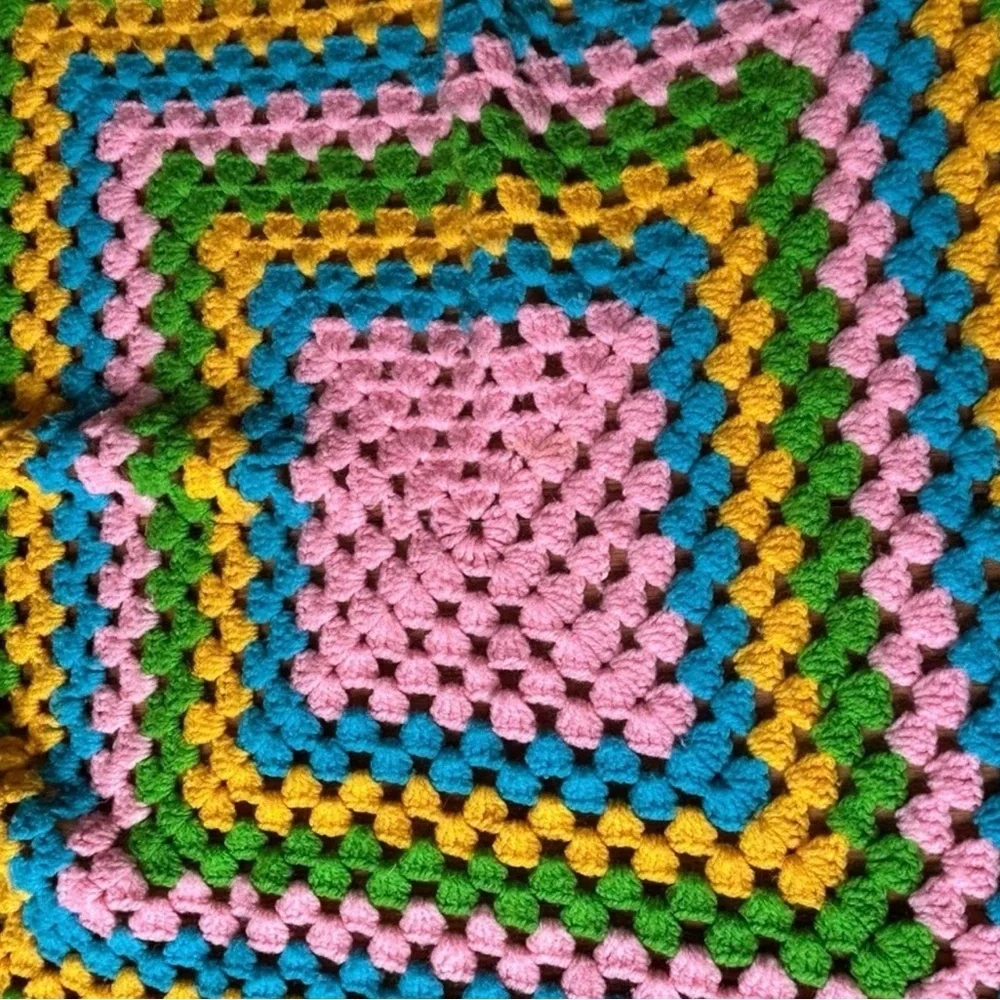 Vintage Crochet Granny Square Afghan Blanket Throw Pastel Colored Quilt